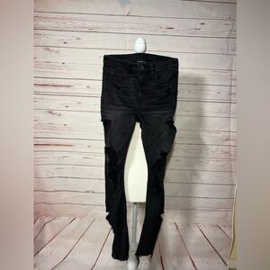 Black ripped skinny jeans